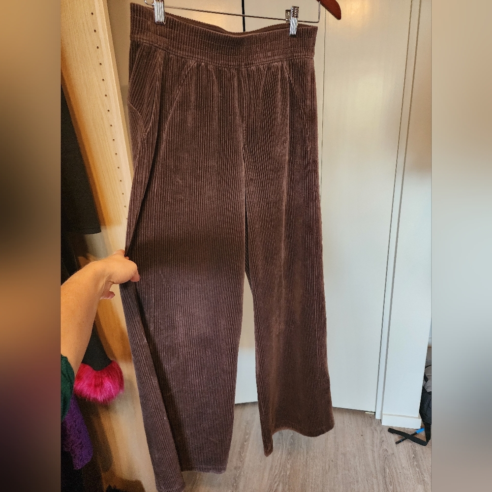 Brown velvet courdoroy Lululemon wide leg pants size 6
